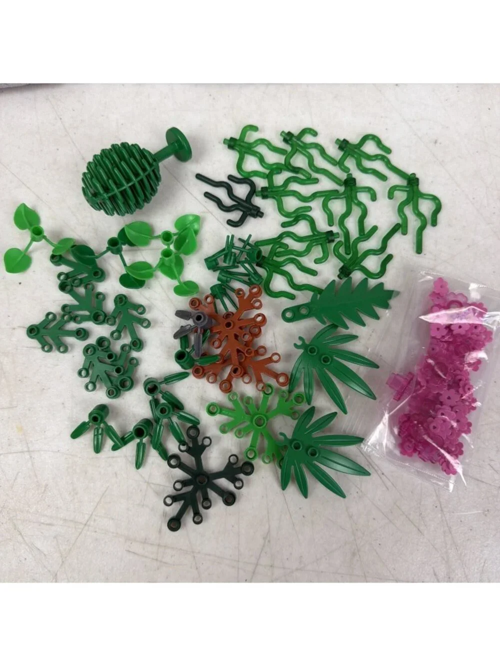 LEGO Green Plan Flower Pieces Bulk Lot Plastic Foliage Palms Assorted